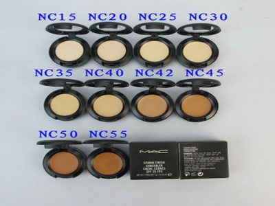 MAC Cosmetics App Store Studio Finish Concealer Cache-Cernes SPF 35 7G 0.24Oz